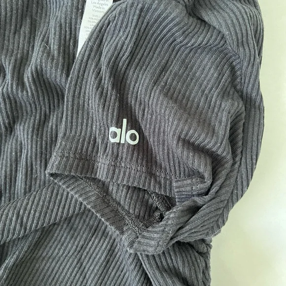 ALO Yoga Black Wrap Crop Top - Picture 7 of 7